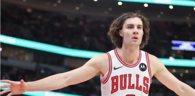 v站-准四双碾压詹姆斯 吉迪越打越好成公牛新指挥官