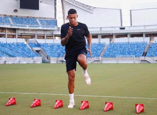 v体育-洛佩斯自曝已与海港解约：下一站还想留在亚洲联赛